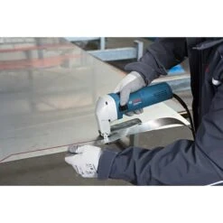 Bosch Blechschere GSC 75-16 Professional, Elektro, 750 W, Mit Ober- Und Untermesser 9 Bosch Blechschere GSC 75-16 Professional, Elektro, 750 W, Mit Ober- Und Untermesser -Makita Shop 3b26a2ceaba835bae2b37f33f0881c616c17239a blechschere bosch gsc 75 16 professional elektro