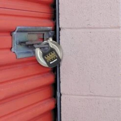 Master Lock Master-Lock Vorhängeschloss M40EURDNUM, 70mm, 4-fach Zahlenschloss, Wetterfest, Level 8, Grau -Makita Shop 51d88b8af1f419376c7fa279a7430574c3c9dcad vorhaengeschloss master lock m40eurdnum 70mm