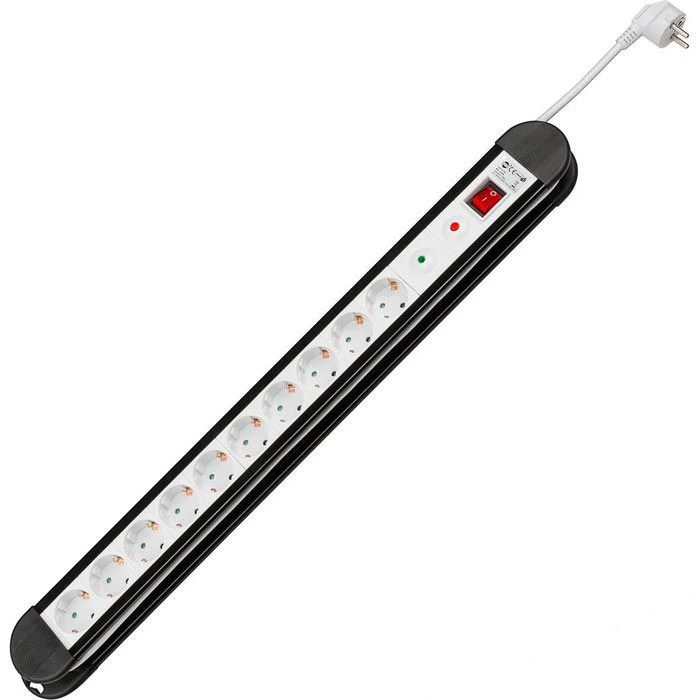 Goobay Steckdosenleiste 51318, 10-fach, Schalter, Überspannungsschutz, Schwarz 1 Goobay Steckdosenleiste 51318, 10-fach, Schalter, Überspannungsschutz, Schwarz