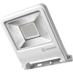 LEDVANCE LED-Außenstrahler Endura Flood, 50W 3000K, 4500 Lm, Netzbetrieb, Weiß