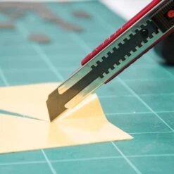 Ecobra Cuttermesser Premium 770525, Proficutter, Mit 18mm Carbonstahl-Klinge -Makita Shop d5d6699cc3bc300fc4bf8d632060fd6fd8fff1fd cuttermesser ecobra premium 770525